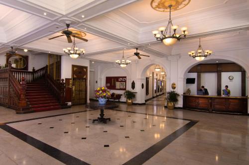 Lobby, Queen's Hotel in Kandy Lobby, Queen's Hotel in Kandy