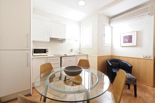 This photo about Apartamentos Atica shared on HyHotel.com