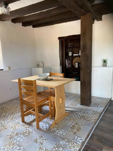 廚房, Le Puy Chevalier - La Belle Vue in 韋勒河畔奧拉杜爾 廚房, Le Puy Chevalier - La Belle Vue in 韋勒河畔奧拉杜爾