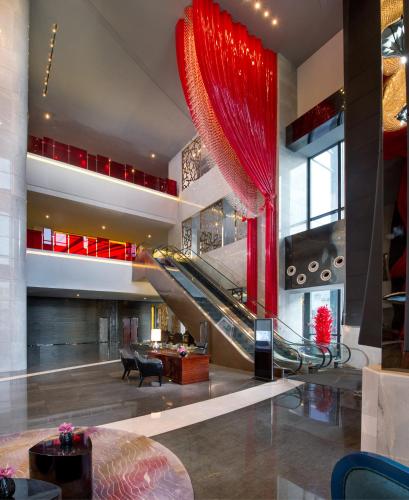 Lobby, Sofitel Kunming in Kunming Lobby, Sofitel Kunming in Kunming