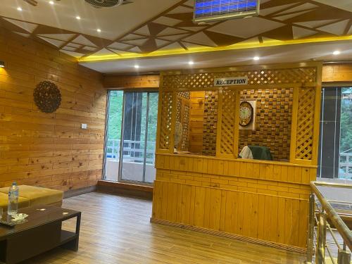 Előcsarnok, Rock & Green Hotel, Mahandri in Shogran Előcsarnok, Rock & Green Hotel, Mahandri in Shogran