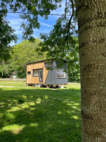 Le Petit Lodge du Cotentin - Tiny House cosy à 800 m de la mer (Le Petit Lodge du Cotentin - Tiny House cosy a 800 m de la mer) in Les Pieux Le Petit Lodge du Cotentin - Tiny House cosy à 800 m de la mer (Le Petit Lodge du Cotentin - Tiny House cosy a 800 m de la mer) in Les Pieux