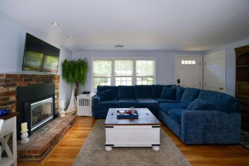 Coastal Haven in West Dennis (MA) Coastal Haven in West Dennis (MA)