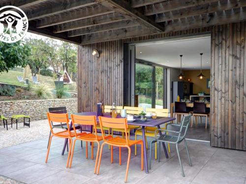 Gite moderne avec jardin, etang, terrasses et confort tout inclus a Montbrison - FR-1-496-157 in Montbrison Gite moderne avec jardin, etang, terrasses et confort tout inclus a Montbrison - FR-1-496-157 in Montbrison