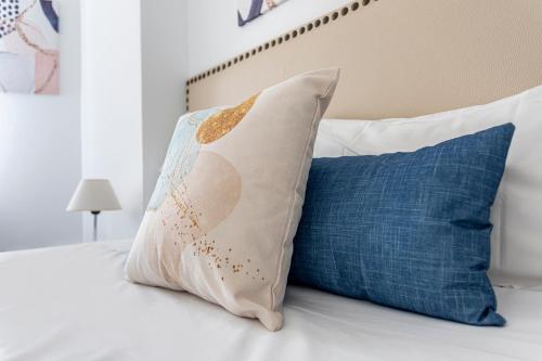 R&C APARTMENTS CLOSE to CENTER