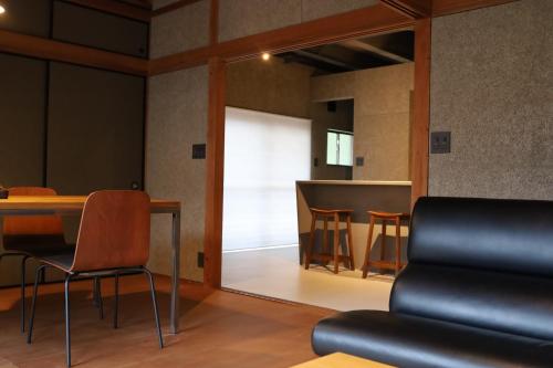 Faciliteter, cafe&hostel TMC in Tsuwano Faciliteter, cafe&hostel TMC in Tsuwano