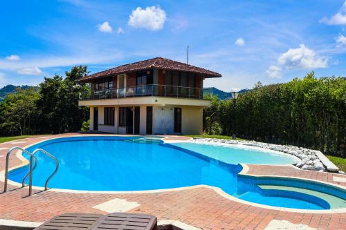 Swimming pool, Quimbaya Campestre Hotel in Belmonte Bajo Swimming pool, Quimbaya Campestre Hotel in Belmonte Bajo