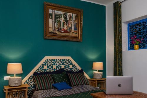 BDar Stay Maison d'hôtes avec piscine et rooftop à Tozeur, à 10 min de la Médina (BDar Stay Maison d'hotes avec piscine et rooftop a Tozeur, a 10 min de la Medina) in 托澤爾 BDar Stay Maison d'hôtes avec piscine et rooftop à Tozeur, à 10 min de la Médina (BDar Stay Maison d'hotes avec piscine et rooftop a Tozeur, a 10 min de la Medina) in 托澤爾