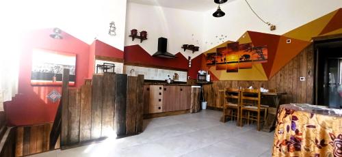 مطبخ, El Guardaviñas, entre Montes y Viñedos (El Guardavinas, entre Montes y Vinedos) in Abalos مطبخ, El Guardaviñas, entre Montes y Viñedos (El Guardavinas, entre Montes y Vinedos) in Abalos