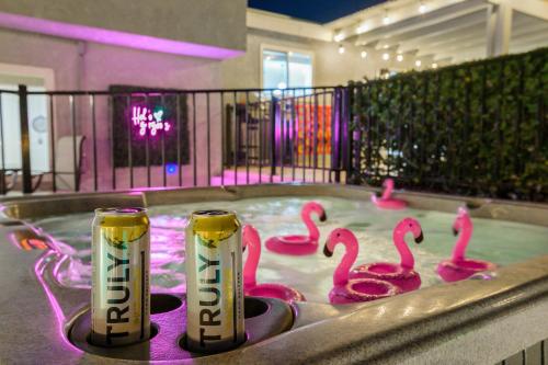 "Stunning Entertainment Home with Pool, Jacuzzi, Golf, Bocce Ball & Scenic Views!" in San Carlos "Stunning Entertainment Home with Pool, Jacuzzi, Golf, Bocce Ball & Scenic Views!" in San Carlos