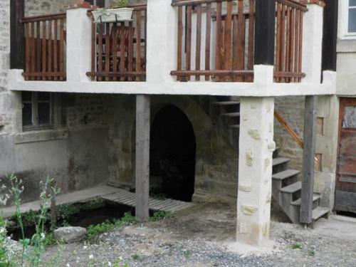 Gîte Foussais-Payré, 7 pièces, 12 personnes - FR-1-426-121 (Gite de caractere avec etang prive, jardin clos et cheminee, parfait pour les familles - FR-1-426-12) in Saint-Hilaire-des-Loges Gîte Foussais-Payré, 7 pièces, 12 personnes - FR-1-426-121 (Gite de caractere avec etang prive, jardin clos et cheminee, parfait pour les familles - FR-1-426-12) in Saint-Hilaire-des-Loges