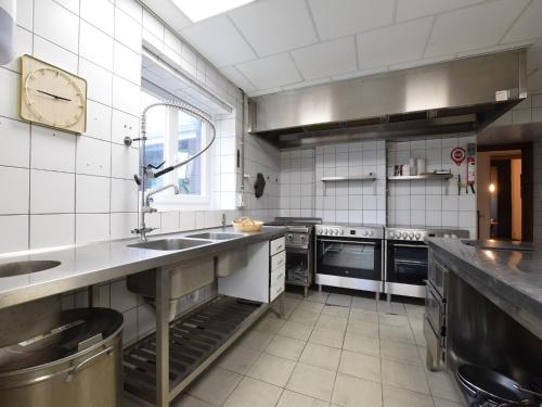 مطبخ, Ardennes Retreat for Groups, cleaning included in Belhez مطبخ, Ardennes Retreat for Groups, cleaning included in Belhez