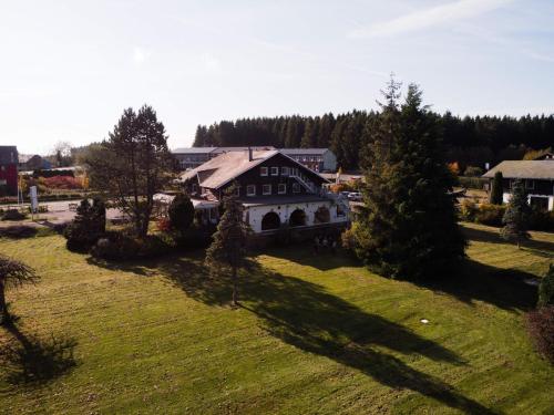 حديقة, Ardennes Retreat for Groups, cleaning included in Belhez حديقة, Ardennes Retreat for Groups, cleaning included in Belhez