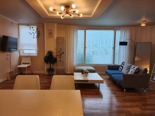 Ellastay Seoul Wide House Subway Station Area Family Travel Recommendation in Yangcheon-gu Ellastay Seoul Wide House Subway Station Area Family Travel Recommendation in Yangcheon-gu