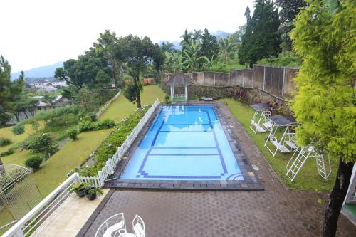 Nusantara Bunga By Reccoma near Melrimba Garden Restaurant Nusantara Bunga By Reccoma near Melrimba Garden Restaurant