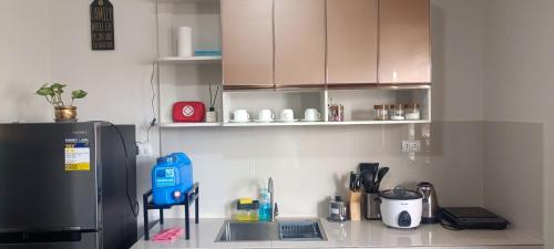 Kitchen, Stay at Diez in Calamba Kitchen, Stay at Diez in Calamba