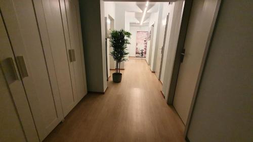 Gemutliche Ferienwohnung Berlin fur 9 Personen in Hohenschönhausen Gemutliche Ferienwohnung Berlin fur 9 Personen in Hohenschönhausen