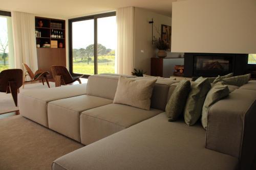 ห้องส่วนกลางสำหรับนั่งเล่น/ดูทีวี, Lusus Wine House in โคอิมโบรส์ ห้องส่วนกลางสำหรับนั่งเล่น/ดูทีวี, Lusus Wine House in โคอิมโบรส์