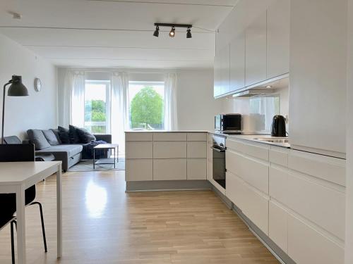 Kitchen, Spacious Apartment for 7 in Gellerupparken in Aabyhoj Kitchen, Spacious Apartment for 7 in Gellerupparken in Aabyhoj