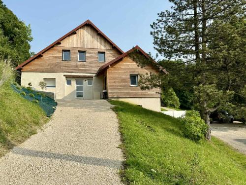 Les grands Vergers in Villers-Chief Les grands Vergers in Villers-Chief