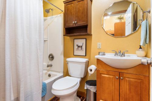 Bandera Stronghold - Crazy Horse Cabin in Bandera Bandera Stronghold - Crazy Horse Cabin in Bandera