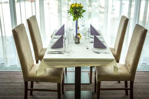 ห้องอาหาร, โรงแรมแซฟฟรอน (Hotel Saffron) in บราติสลาวา 1 ห้องอาหาร, โรงแรมแซฟฟรอน (Hotel Saffron) in บราติสลาวา 1