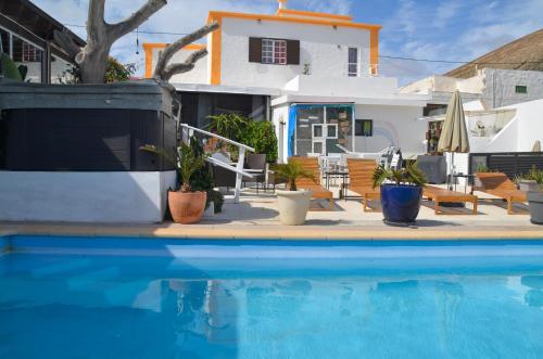 Létesítmények, HOTELITO RURAL GA7COLORES only adult in Yaiza Létesítmények, HOTELITO RURAL GA7COLORES only adult in Yaiza