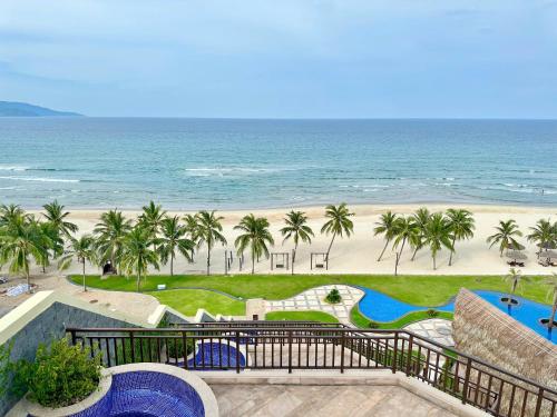 Surrounding environment, Crowne Plaza Danang By IHG in Hòa Hải Surrounding environment, Crowne Plaza Danang By IHG in Hòa Hải