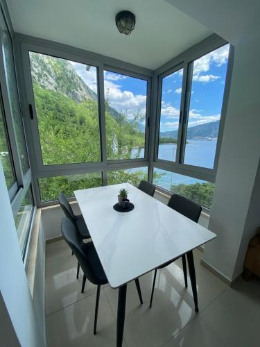 المرافق, Waterfront Apartments in لجوتا المرافق, Waterfront Apartments in لجوتا