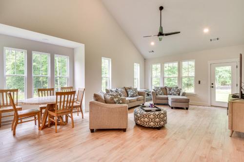 5 Mi to Memorial Stadium and Beach Modern Townhome in Clemson (Dél-Karolina) 5 Mi to Memorial Stadium and Beach Modern Townhome in Clemson (Dél-Karolina)