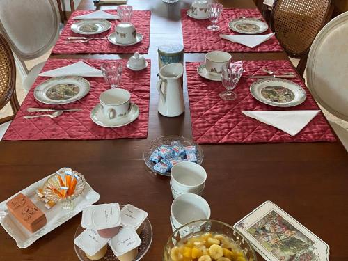 Chambre spacieuse avec piscine et parking privé - FR-1-410-464 (Chambre spacieuse avec piscine et parking prive - FR-1-410-464) in 蒙特勒伊樂亨利 Chambre spacieuse avec piscine et parking privé - FR-1-410-464 (Chambre spacieuse avec piscine et parking prive - FR-1-410-464) in 蒙特勒伊樂亨利