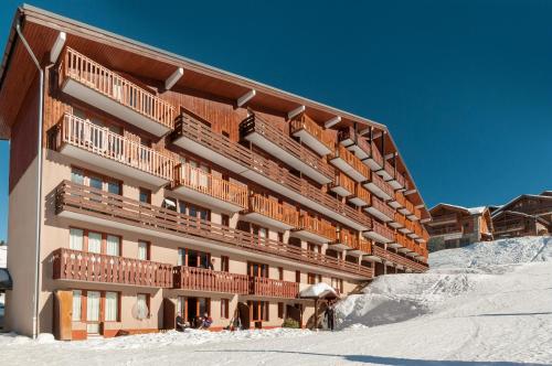 Eksterijer hotela, Residence Pierre & Vacances Le Mont Soleil in La Plagne Eksterijer hotela, Residence Pierre & Vacances Le Mont Soleil in La Plagne