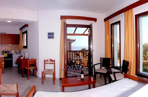 Kyma Hotel in Kampos Marathokampou Kyma Hotel in Kampos Marathokampou