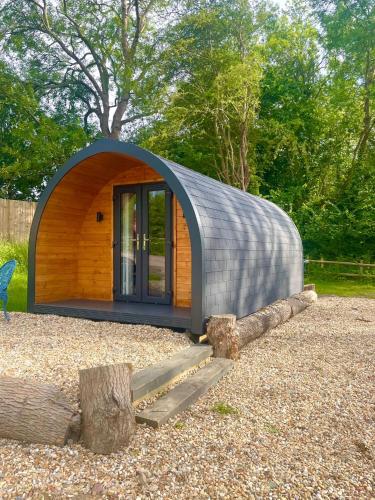 Springfield oaks Glamping Pod in Newport North Springfield oaks Glamping Pod in Newport North