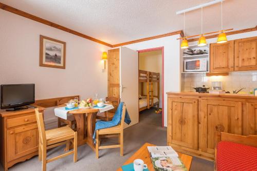 This photo about Residence Pierre & Vacances Les Horizons d'Huez shared on HyHotel.com