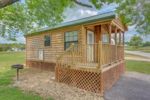 Hotel Lake Conroe Full Studio Cabin 1