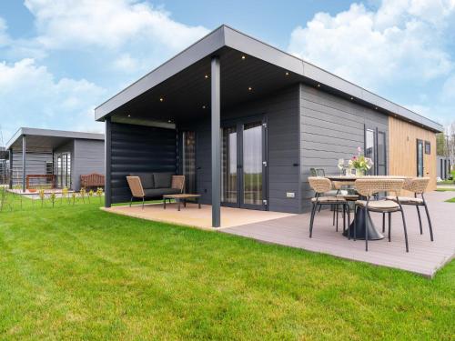 A szálláshely kívülről, Holiday Home near Leiden and Beach, cleaning included in Leiderdorp A szálláshely kívülről, Holiday Home near Leiden and Beach, cleaning included in Leiderdorp