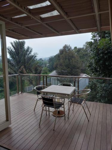 Villa Sentul City by Benchmark near Giritirta Hot Spring and Spa Villa Sentul City by Benchmark near Giritirta Hot Spring and Spa