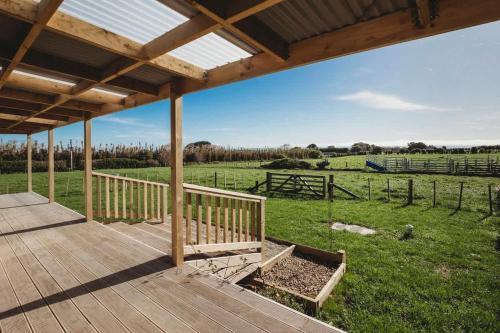 Weld Cottage - Sustainable lifestyle property in Kaitake Weld Cottage - Sustainable lifestyle property in Kaitake