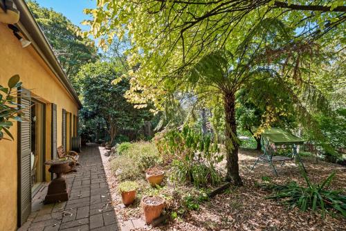 Magical Escape Emerald in Emerald Magical Escape Emerald in Emerald