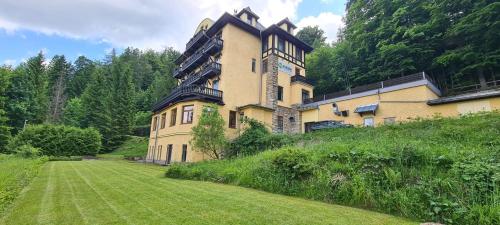 A szálláshely kívülről, Kurhotel Renona Rehabilitation in Semmering A szálláshely kívülről, Kurhotel Renona Rehabilitation in Semmering
