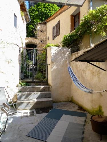 Maison typique en plein cœur du village in Chatillon-En-Diois Maison typique en plein cœur du village in Chatillon-En-Diois