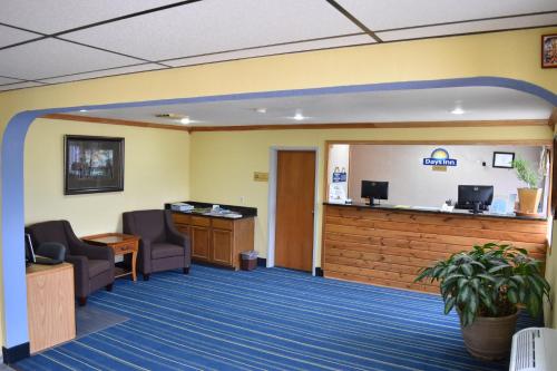 大堂, 格蘭德島戴斯酒店 (Days Inn by Wyndham Grand Island) in 奈伯拉斯卡格蘭德島 (NE) 大堂, 格蘭德島戴斯酒店 (Days Inn by Wyndham Grand Island) in 奈伯拉斯卡格蘭德島 (NE)