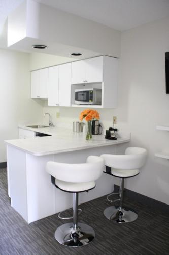 Κουζίνα, Schoenbrunn Inn in Νέα Φιλαδέλφεια(Οχάιο) Κουζίνα, Schoenbrunn Inn in Νέα Φιλαδέλφεια(Οχάιο)