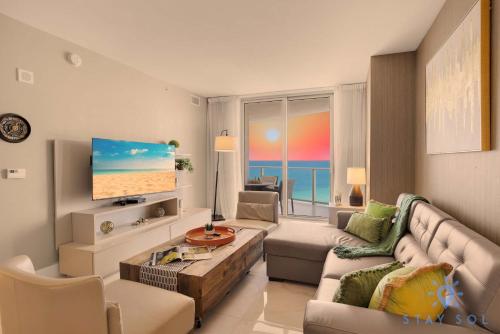 Rooftop Oceanview Balcony Beachfront Resort