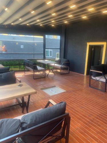 ระเบียง/ชานเรือน, Montenegro Hotel in เอยูป ระเบียง/ชานเรือน, Montenegro Hotel in เอยูป