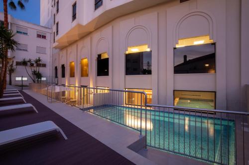 สระว่ายน้ำ, AP Sines - Costa Alentejana in ซีนส์ สระว่ายน้ำ, AP Sines - Costa Alentejana in ซีนส์