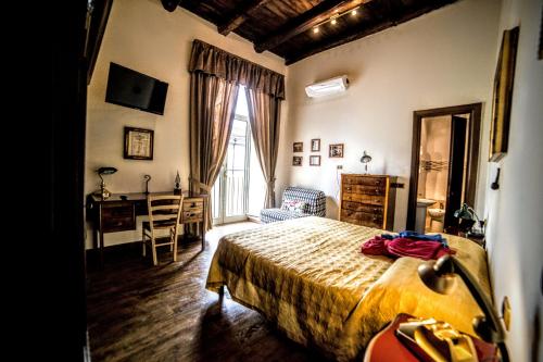 Hotel San Gennaro Bed