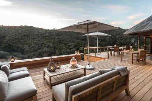 Lalibela Game Reserve - Inzolo Lodge in Sidbury Lalibela Game Reserve - Inzolo Lodge in Sidbury
