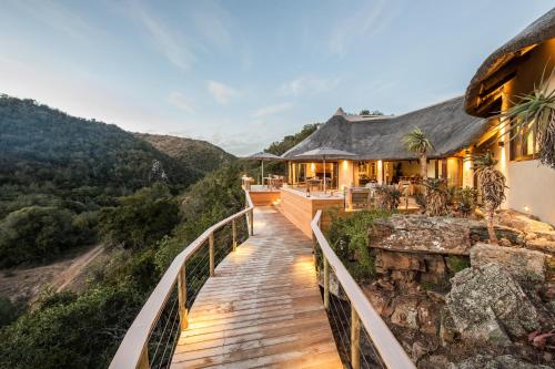 Lalibela Game Reserve - Inzolo Lodge in Sidbury Lalibela Game Reserve - Inzolo Lodge in Sidbury